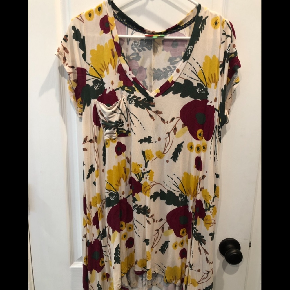 ModCloth Floral Knit Tee